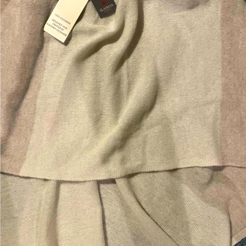 Alashan Sparkle Cashmere Banded Top
